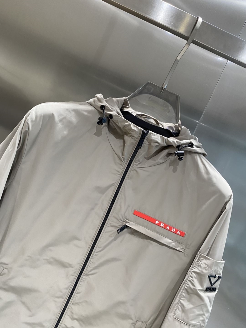 Pra*a outwear